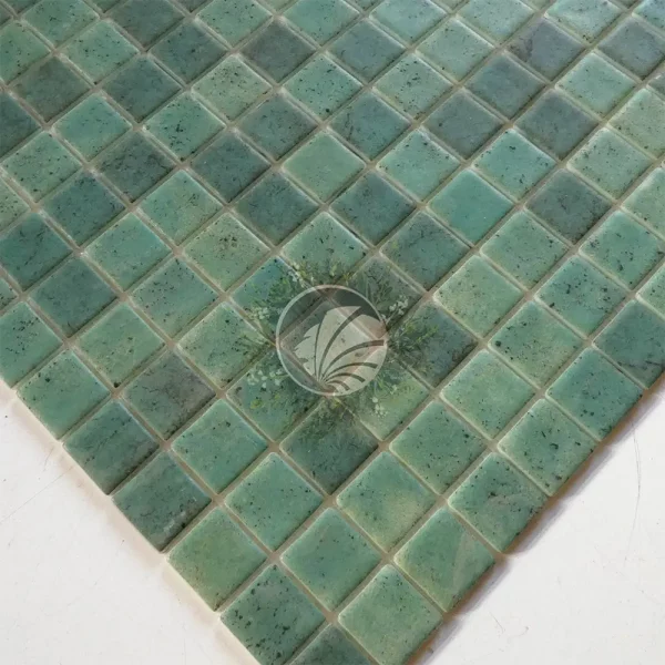 pastilhas pedra hijau mat 25x25